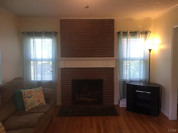 4th image of 204 Langhorne Ln