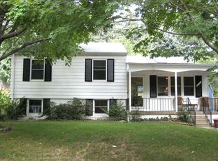 621 Edmonston Dr, Rockville, MD 20851