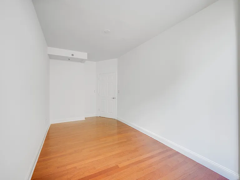 197 Gorge Rd #401 — Photo 11