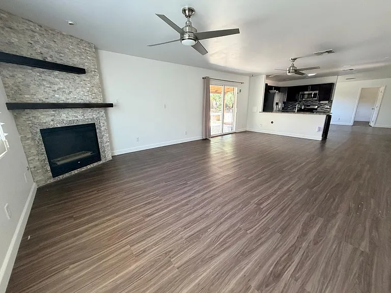 2314 N 64th Pl — Photo 8