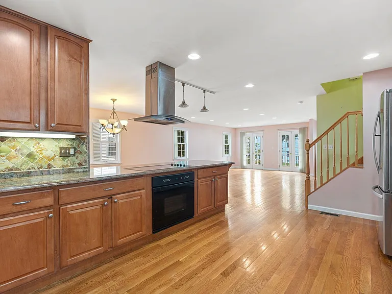 13 Humphrey Ave #1 — Photo 13