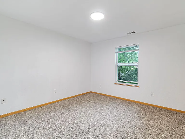 205 Emerson St — Photo 10