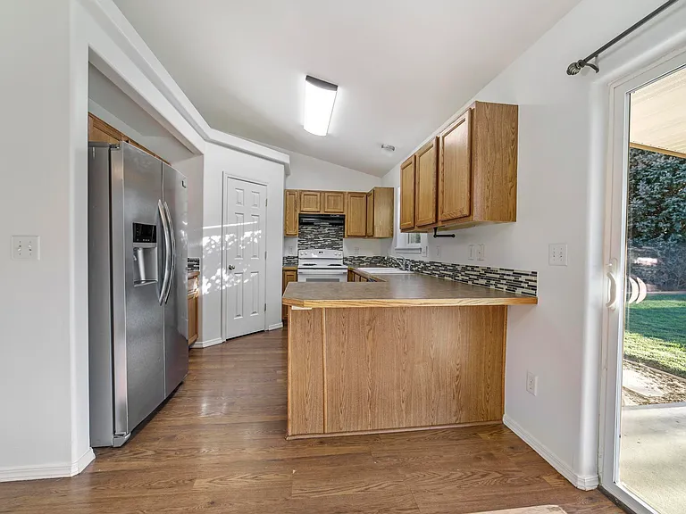 1258 Fiesta Way — Photo 9