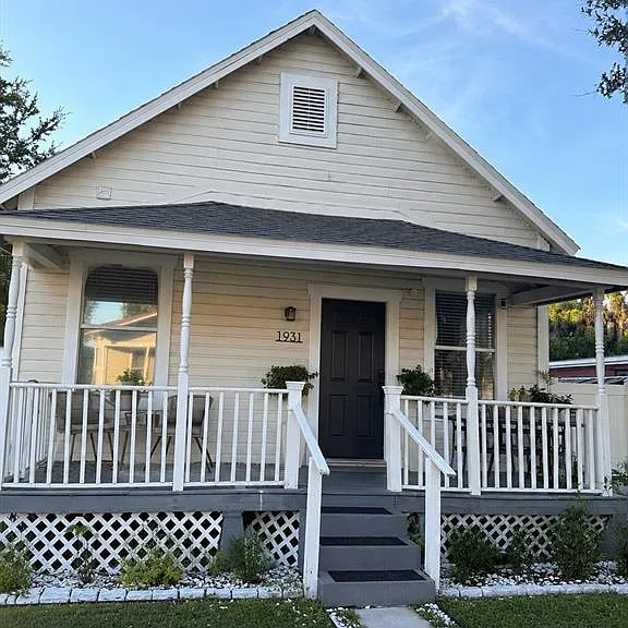 1931 W Nassau St — Photo 1
