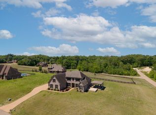 135 Clover Leaf Dr, Arlington, TN 38002