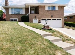 1135 Marlane Dr, Pittsburgh, PA 15227