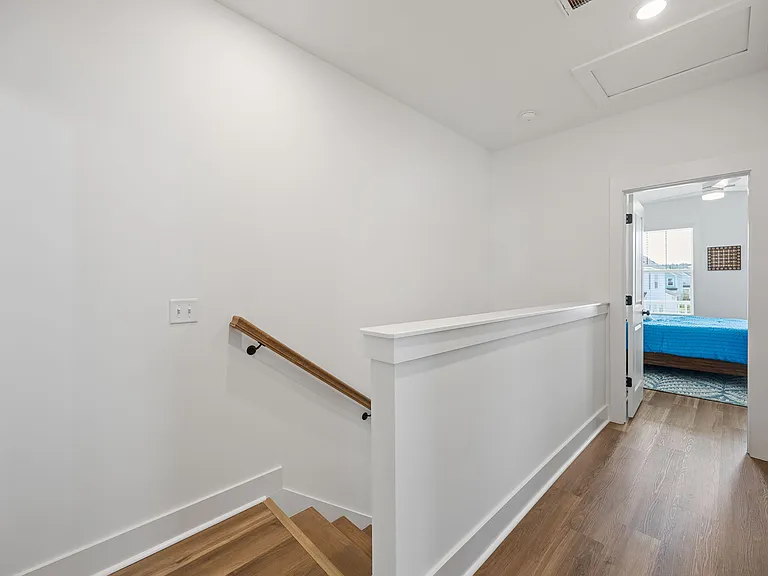 712 Rumbling Leaf Ln — Photo 22
