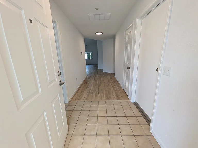 583 Hildale Cir — Photo 5