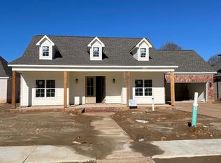 7388 Crosswinds Blvd, Hernando, MS 38632