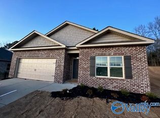 444 Jackson Point Cir, Huntsville, AL 35811