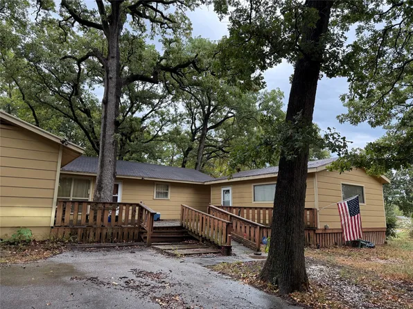114 Los Arboles St, Gun Barrel City, TX 75156