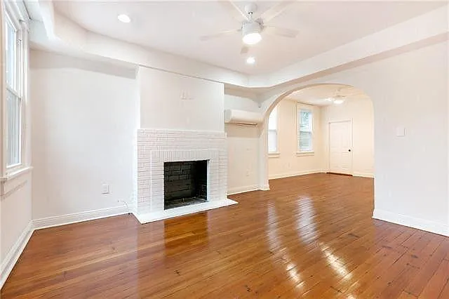 2644 Bruxelles St — Photo 4