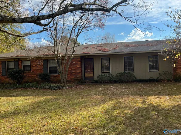 2417 Stratford Rd SE, Decatur, AL 35601