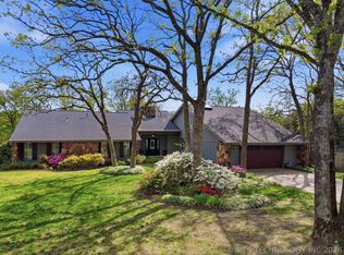 1610 Country Club Dr, Okmulgee, OK 74447