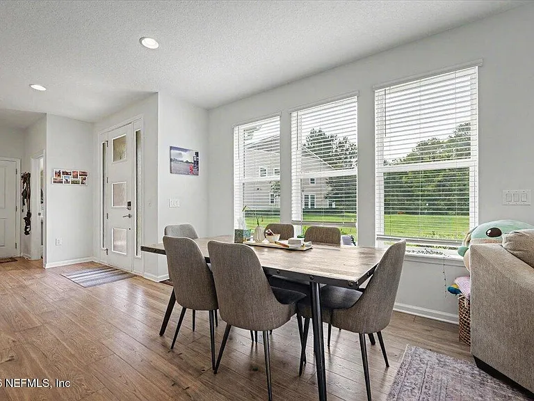 11150 Minnetta Ct — Photo 15