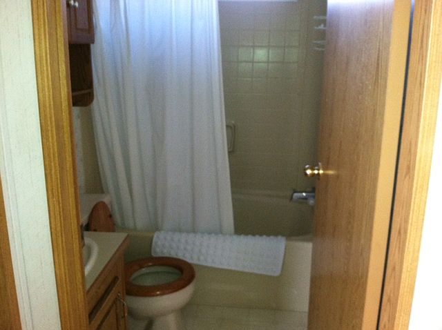 1st image of 215 E River Dr