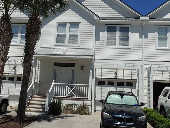 2nd image of 202 River Gate Ln