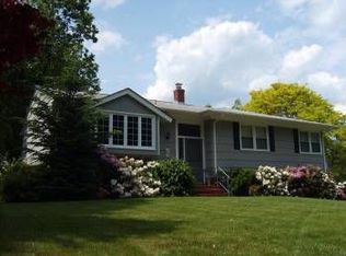 49 Forest Dr, Succasunna, NJ 07876