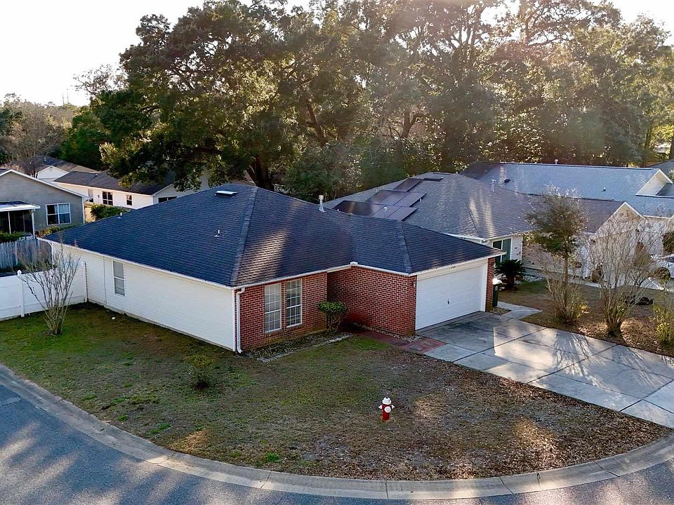 1st image of 1200 Simpson St