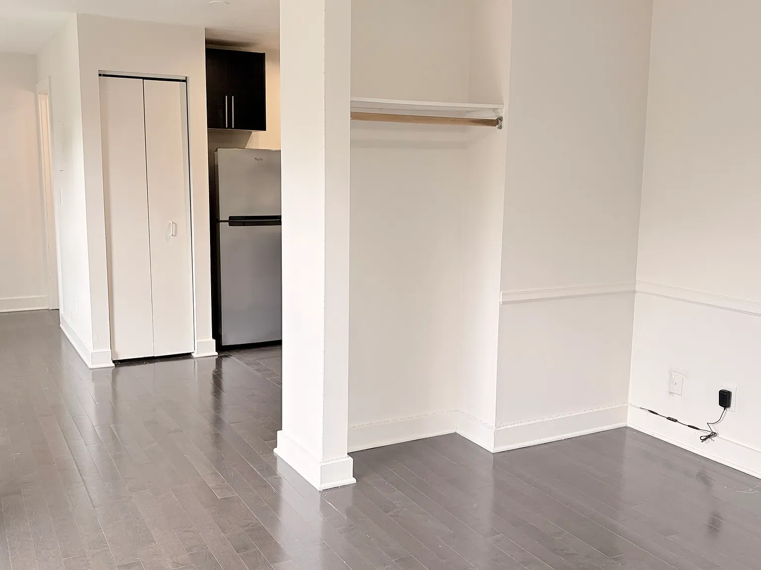 Studio, 370 sqft, $1,100 — Photo 4