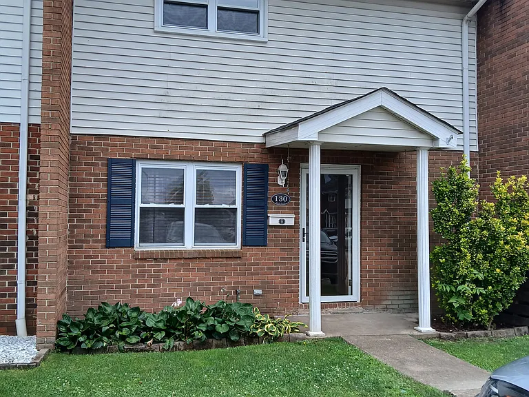 Cable Dr — Photo 16