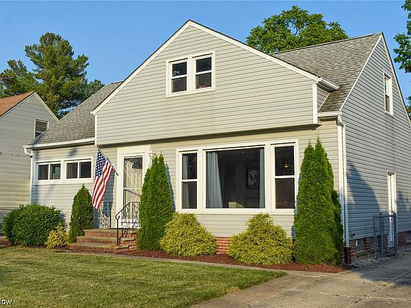 2nd image of 31624 Willowick Dr