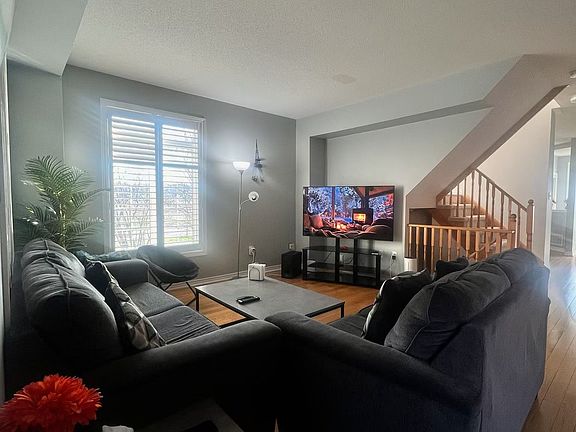 4th image of 4 Raintree Dr