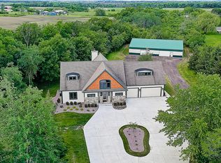 7212 Walczak Rd, Franksville, WI 53126