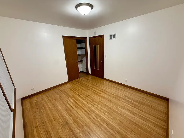 5109 S 83rd St — Photo 16