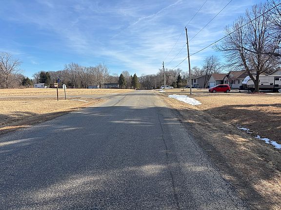 4th image of 967 Lake Wildwood Dr