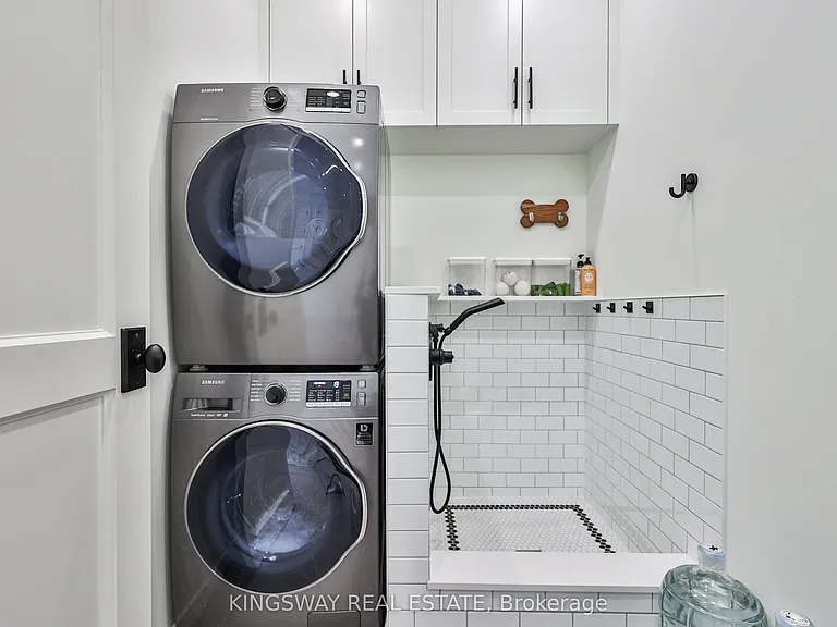 993 Albertson Cres — Photo 21