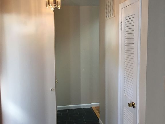 2nd image of 24 N Waddell St