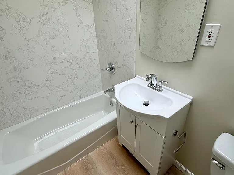 560 26th Ave #1 — Photo 7
