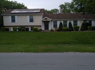 24653 S Chestnut Ln, Crete, IL 60417