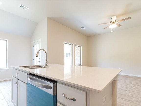 5th image of 8400 NW 163rd Ter