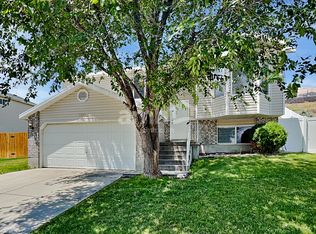 6002 S Ridge Flower Way, Salt Lake City, UT 84118