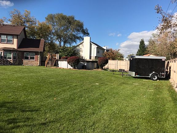 4th image of 6849 Charnswood Dr