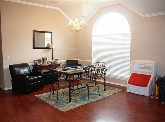 2nd image of 2601 Lonesome Oak Dr