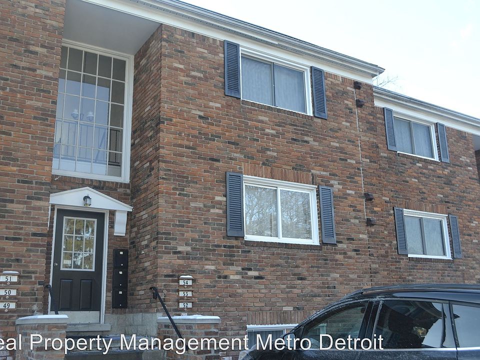 1st image of 31831 Grand River Ave Unit 52