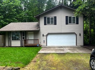 17513 Loop Ln SE, Yelm, WA 98597