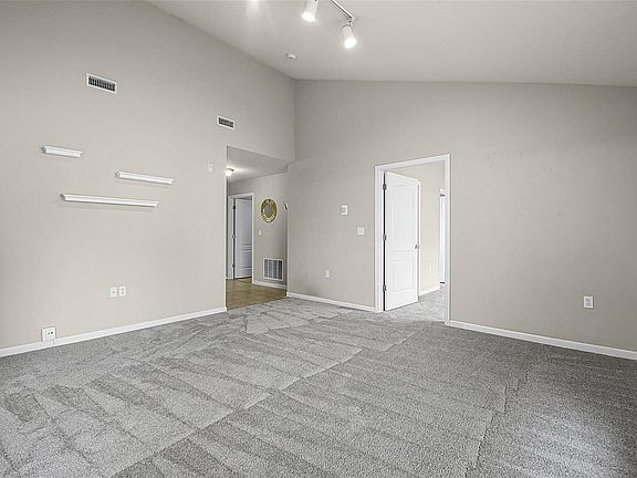 5th image of 1734 Piedmont Cir