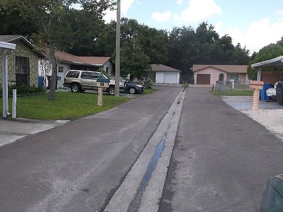 4th image of 8909 Rocky Run Ct