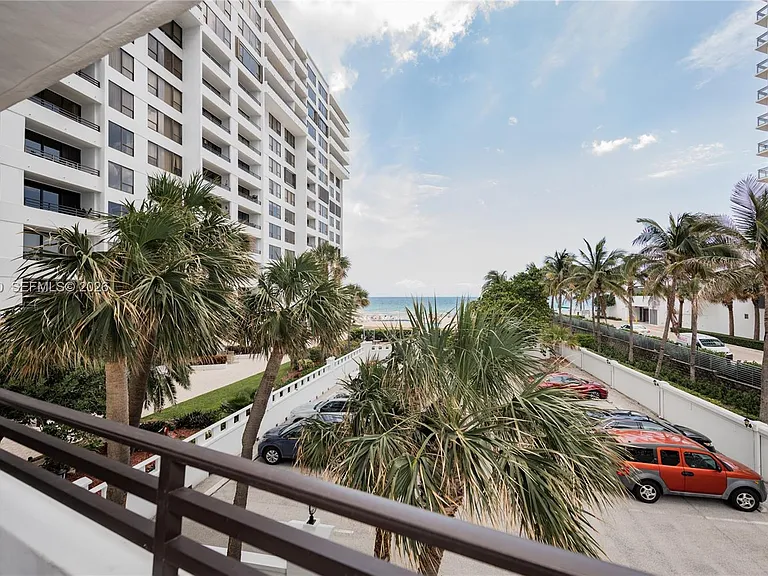 3505 S Ocean Dr #221 — Photo 37