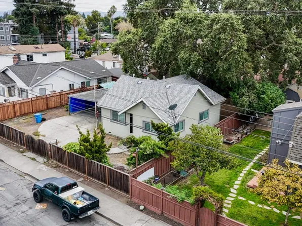 2680 Westmoreland Ave, Redwood City, CA 94063