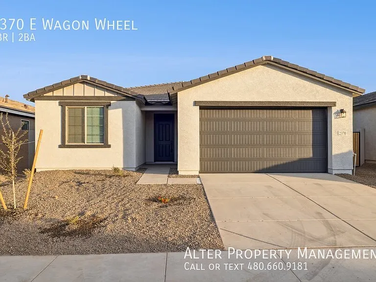 2370 E Wagon Wheel Ln — Photo 1
