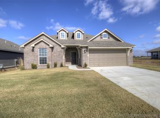 13009 E 123rd Pl, Collinsville, OK 74021