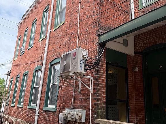 4th image of 4654 Umbria St