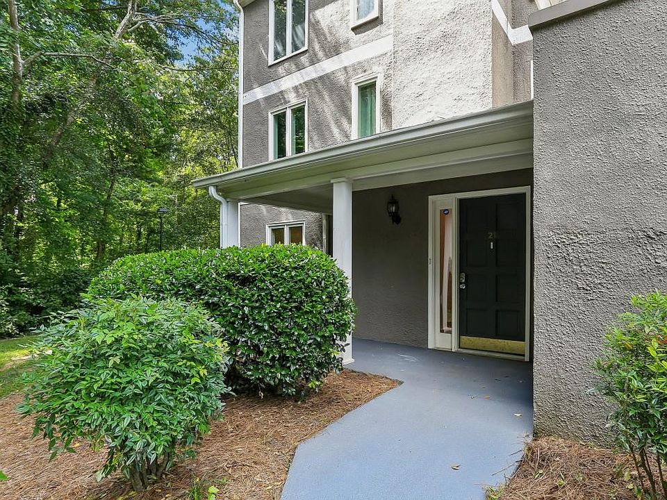 1st image of 21 Brittany Way NE