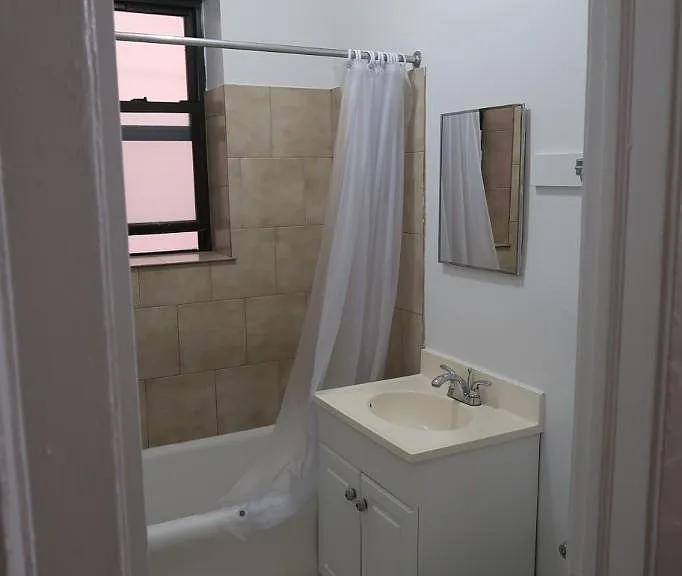 4236 N Broadway St #103 — Photo 8