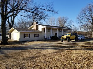 18712 Stairstep Rd, Lawrence, KS 66044